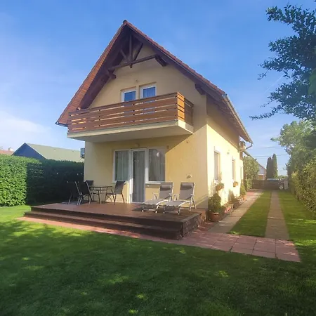 Bence Apartamento Balatonlelle