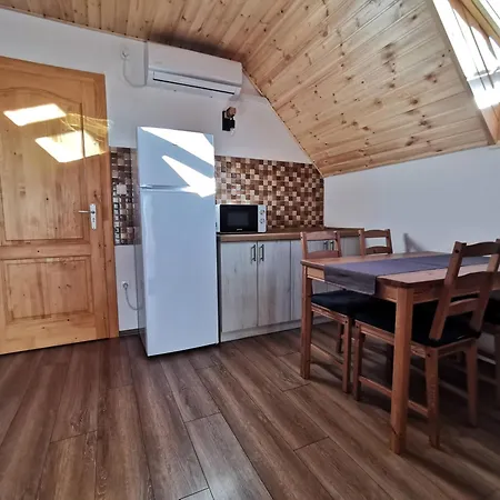 Bence Lägenhet Balatonlelle